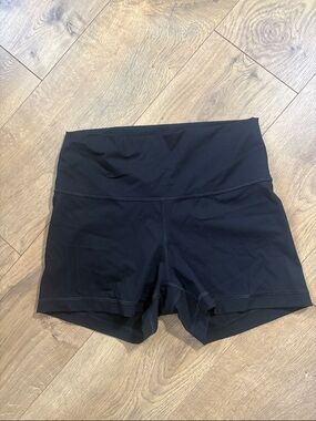 Everlane High-Rise Black Women's Performance Shorts size M